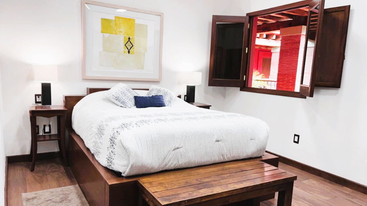 std_queen_superior_home_r